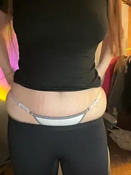 Snapshot of Cuty_Kitty chatting on 09/25/25, 12:09 Cuty Kitty online show from 09/25/25, 12:09