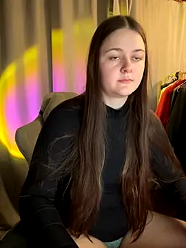 Snapshot of Cuty_Kitty chatting on 10/10/25, 01:43 Cuty Kitty online show from 10/10/25, 01:43