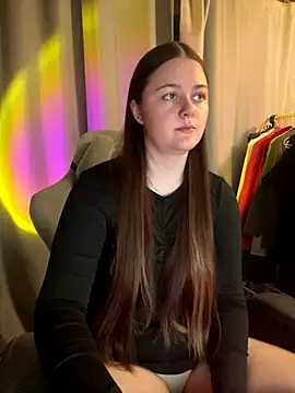 Snapshot of Cuty_Kitty chatting on 10/11/25, 05:44 Cuty Kitty online show from 10/11/25, 05:44