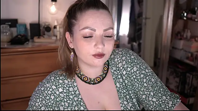 marrygrayes online show from 06/17/26, 08:54