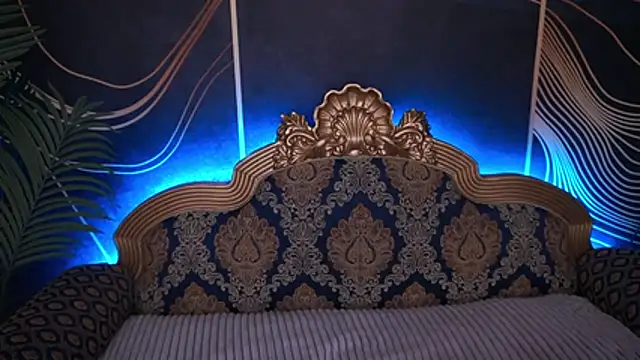 Snapshot of IvyLaurent chatting on 11/11/25, 06:35 IvyLaurent online show from 11/11/25, 06:35