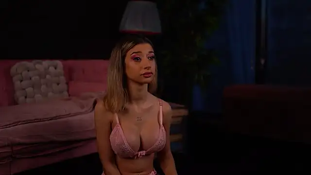 OdetteMason online show from 10/24/25, 05:04