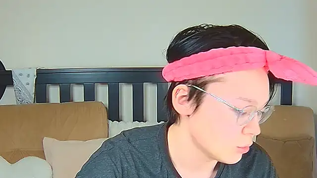 Snapshot of Derek_Carter chatting on 10/04/25, 01:20 Derek Carter online show from 10/04/25, 01:20