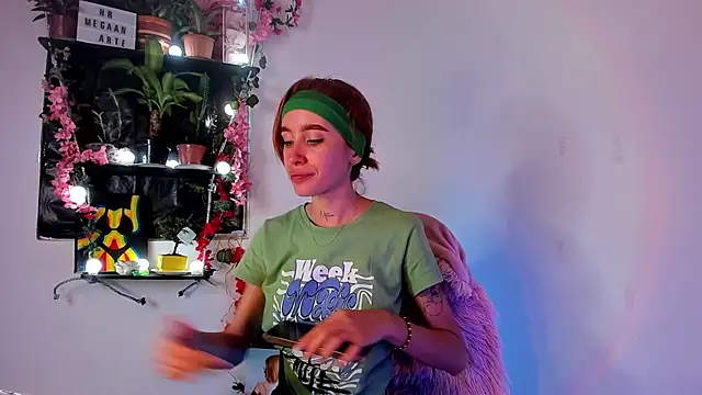 megaanGilr online show from 09/12/25, 05:13