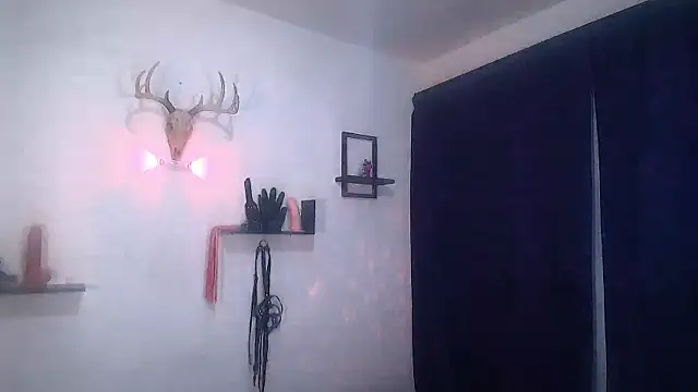DakariaHills  online show from 07/15/26, 03:45