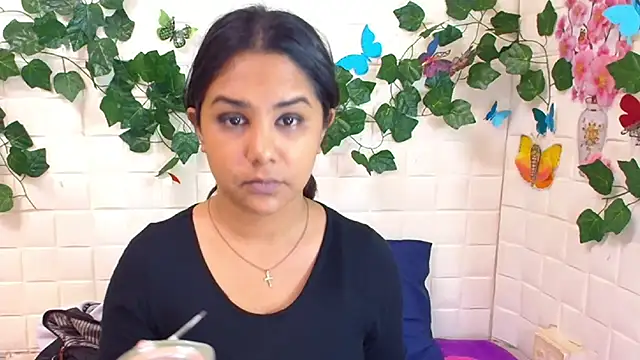 Snapshot of IndiaSexyStripper4u chatting on 11/01/25, 05:37 IndiaSexyStripper4u online show from 11/01/25, 05:37