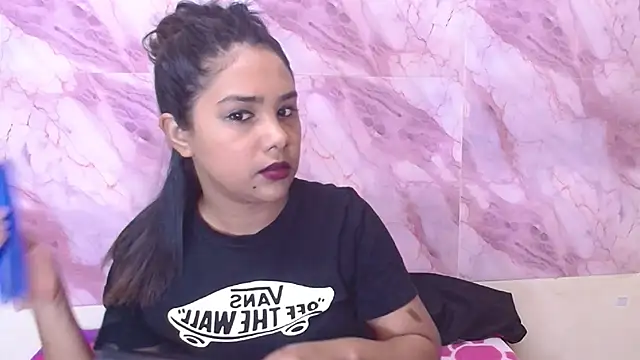 Snapshot of IndiaSexyStripper4u chatting on 11/05/25, 05:24 IndiaSexyStripper4u online show from 11/05/25, 05:24