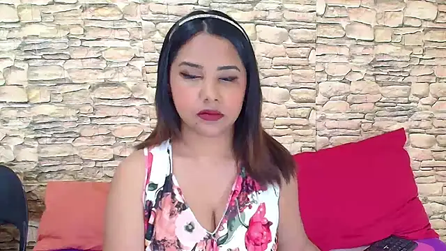 Snapshot of IndiaSexyStripper4u chatting on 12/03/25, 04:42 IndiaSexyStripper4u online show from 12/03/25, 04:42