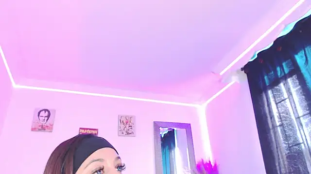 Snapshot of Anna_belly chatting on 09/25/25, 03:05 Anna belly online show from 09/25/25, 03:05