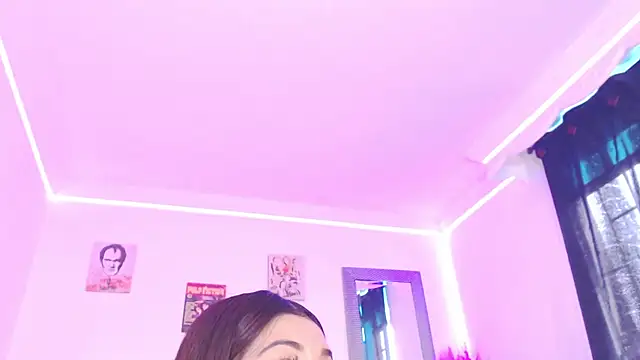 Snapshot of Anna_belly chatting on 09/30/25, 03:17 Anna belly online show from 09/30/25, 03:17