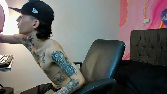 StraightBoy Nick online show from 10/02/25, 08:38