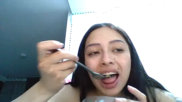 sara gomez1  online show from 05/22/26, 12:18