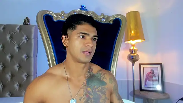 antonio  444 online show from 10/01/25, 10:21