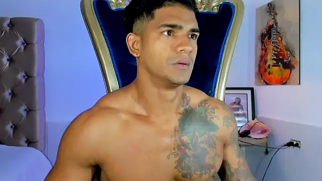 Snapshot of antonio__444 chatting on 01/17/26, 08:52 antonio 444 online show from 01/17/26, 08:52