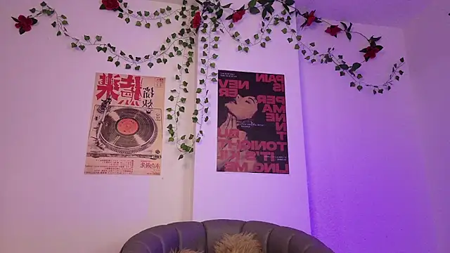 CoralieBronson online show from 05/08/26, 01:33