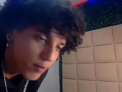 Xfire boy69 online show from 10/08/25, 03:20