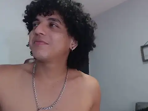 Xfire boy69 online show from 10/19/25, 02:29