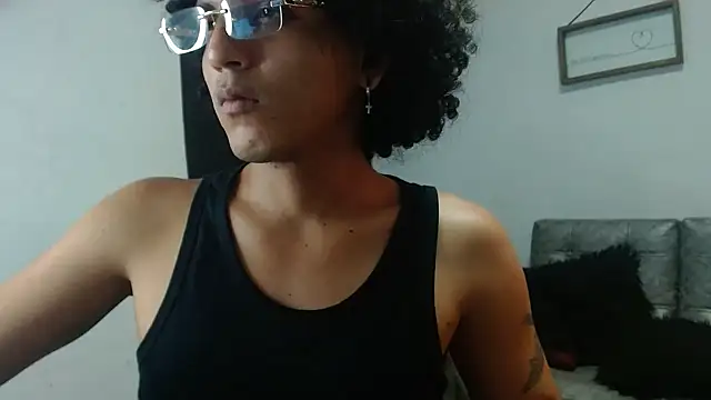 Xfire boy69 online show from 10/25/25, 09:20