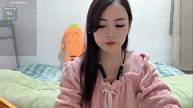 Snapshot of Yingbao-Baby chatting on 12/22/25, 07:05 Yingbao-Baby online show from 12/22/25, 07:05
