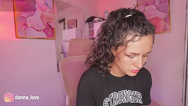 Dannaa Lovs online show from 11/13/25, 05:23