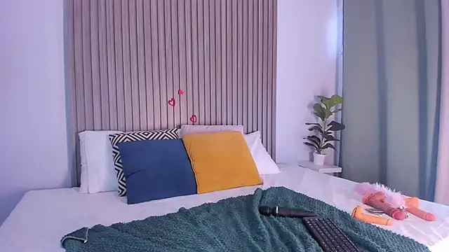 Snapshot of Blue_Sixx chatting on 09/21/25, 07:37 Blue Sixx online show from 09/21/25, 07:37