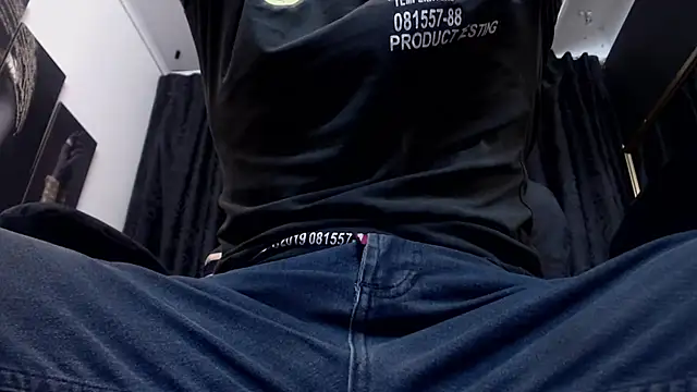 Derek Storm  online show from 10/04/25, 02:53