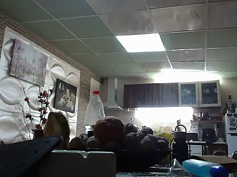 VIP82 online show from 05/19/26, 02:18