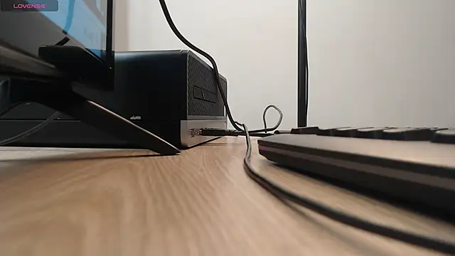 Nina harper  online show from 10/09/25, 08:07