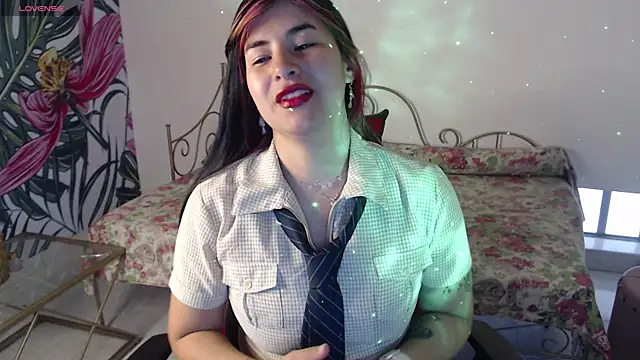 Nina harper  online show from 10/26/25, 12:55