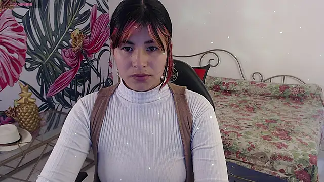 Nina harper  online show from 10/28/25, 08:00