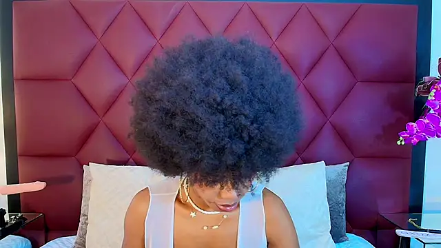 Snapshot of BeckySalas chatting on 09/27/25, 07:41 BeckySalas online show from 09/27/25, 07:41