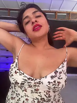 EmilyNoir1 online show from 05/07/26, 06:46