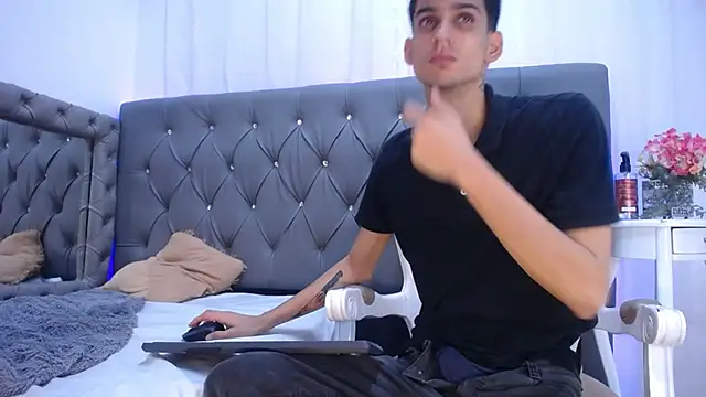 Sebalexis7 online show from 11/11/25, 03:17