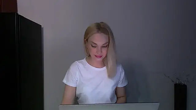 Lia noo regrets online show from 05/31/26, 06:09
