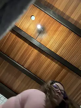 Snapshot of SweetTeenGirl chatting on 11/03/25, 07:59 SweetTeenGirl online show from 11/03/25, 07:59