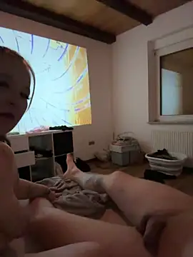 Snapshot of SweetTeenGirl chatting on 11/25/25, 09:48 SweetTeenGirl online show from 11/25/25, 09:48