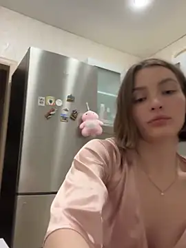 Snapshot of ZariaFlame chatting on 10/12/25, 11:37 ZariaFlame online show from 10/12/25, 11:37