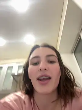 ZariaFlame online show from 11/18/25, 09:52