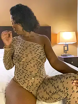 StaciDiamond online show from 10/05/25, 04:38