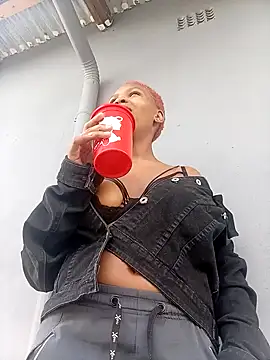 GoldSnowXxX online show from 04/29/26, 02:32