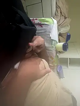 Snapshot of qnawafp chatting on 10/04/25, 07:12 qnawafp online show from 10/04/25, 07:12