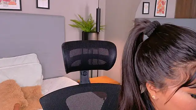LanaRozz online show from 07/23/26, 01:58