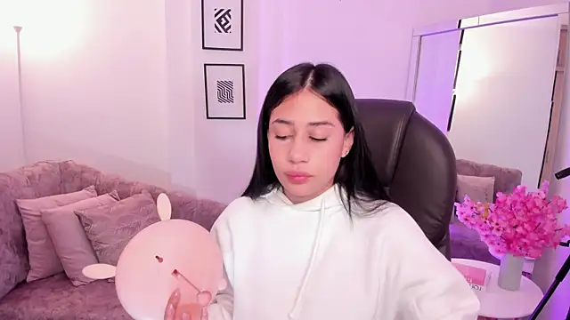 Snapshot of miranda_crawfor chatting on 11/06/25, 11:55 miranda crawfor online show from 11/06/25, 11:55