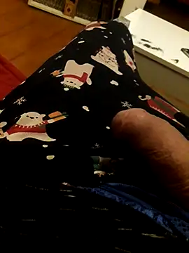 Snapshot of Bohhhhrm chatting on 10/31/25, 03:29 Bohhhhrm online show from 10/31/25, 03:29