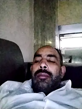 Snapshot of salimbasha chatting on 09/23/25, 06:22 salimbasha online show from 09/23/25, 06:22