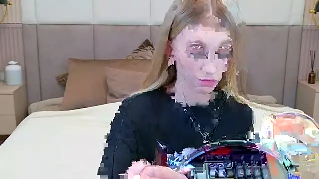 KellyBradford online show from 09/20/25, 05:41