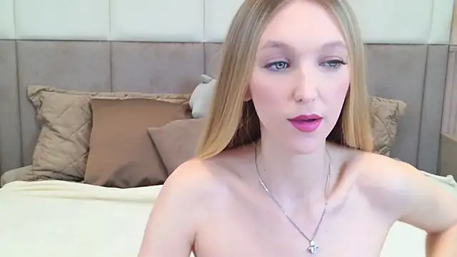 KellyBradford online show from 09/27/25, 05:56