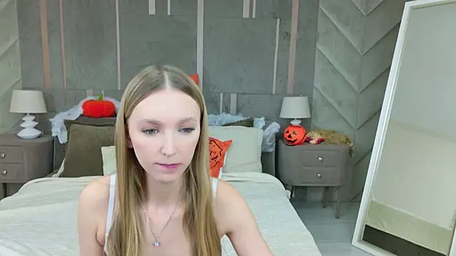 KellyBradford online show from 10/22/25, 05:52