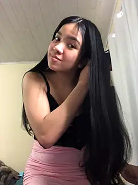 Snapshot of ashleyy20 chatting on 11/18/25, 07:18 ashleyy20 online show from 11/18/25, 07:18