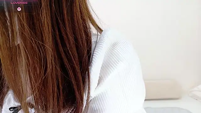 Snapshot of mana-chan chatting on 09/21/25, 08:49 mana-chan online show from 09/21/25, 08:49